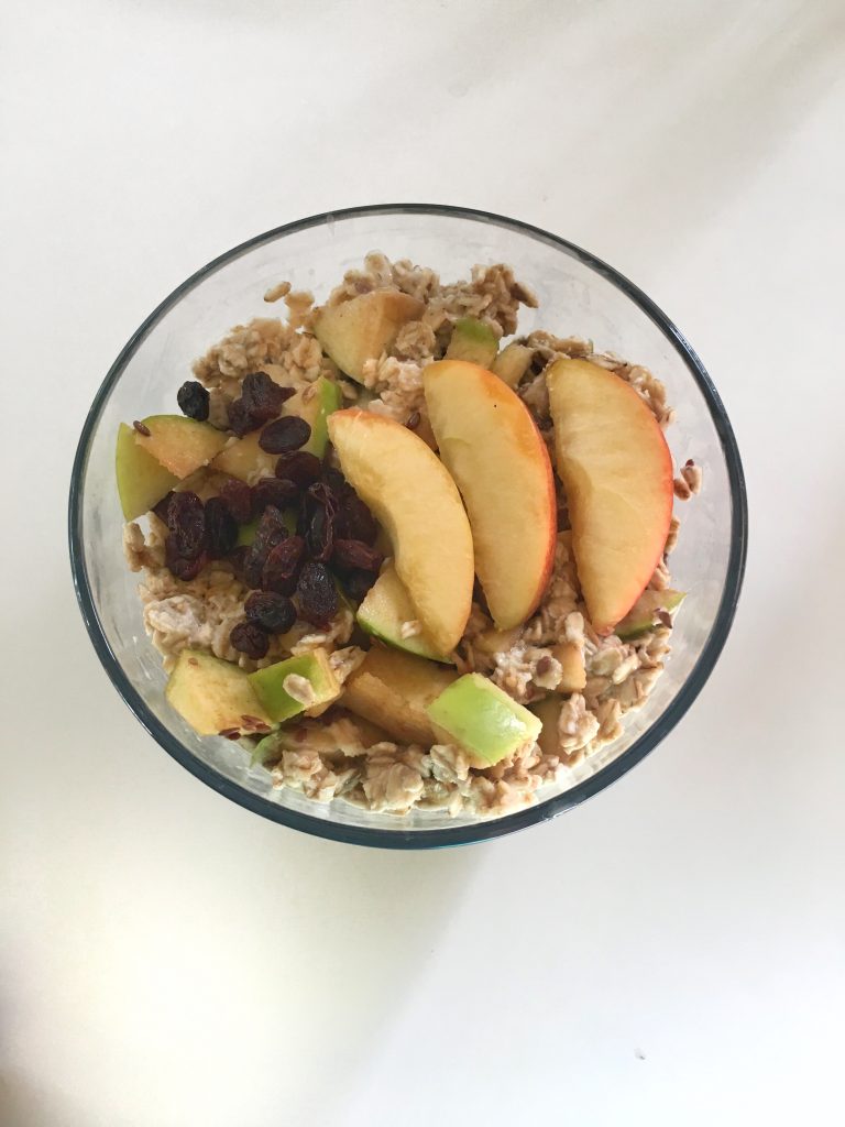 Apple Pie Overnight Oats